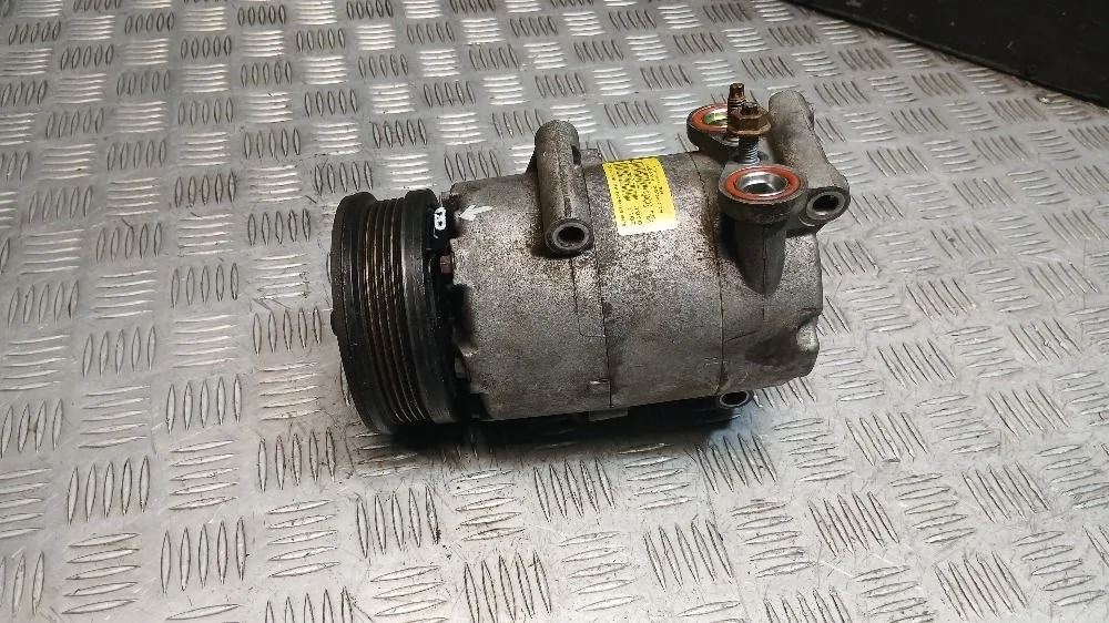 Компрессор кондиционера с дефектом Ford Focus 3
