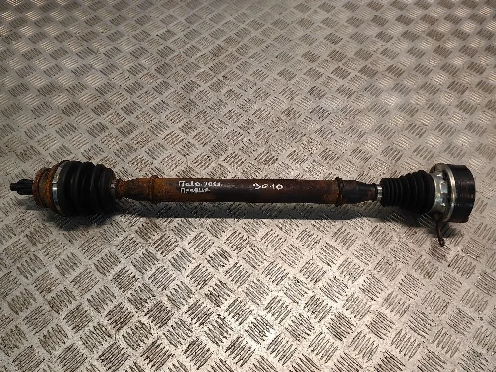 Полуось передняя правая Volkswagen Polo