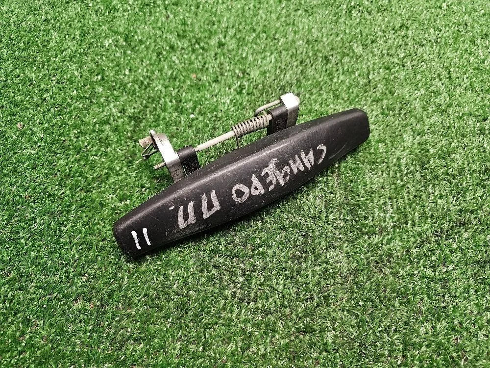 Ручка двери наружная правая Renault Sandero