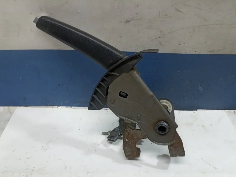 Ручник Kia Ceed 2012 597101H500EQ ED 1.6 G4FC