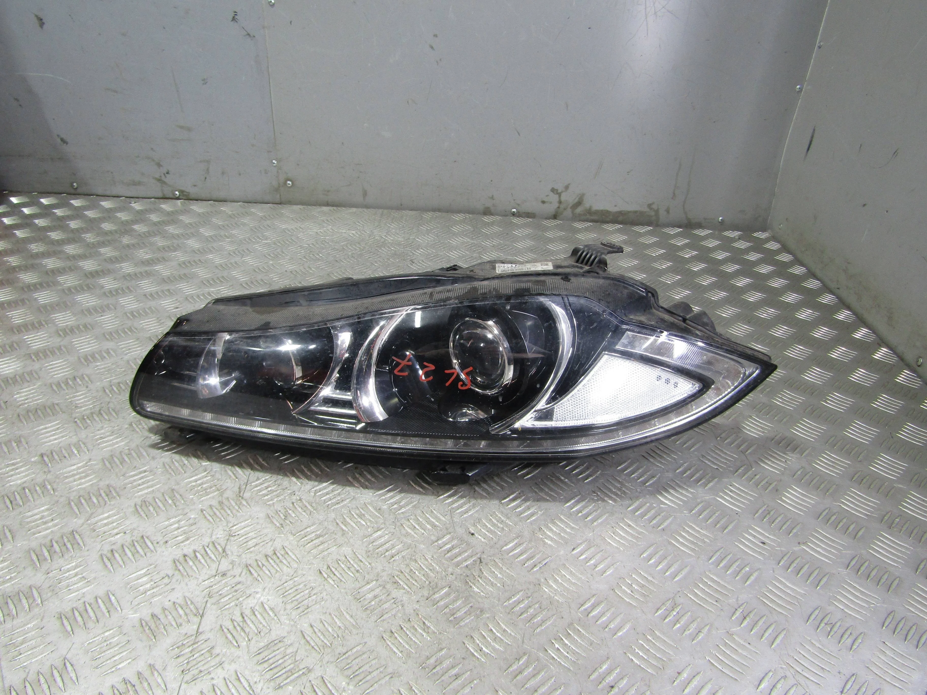 Фара левая JAGUAR XF I рестайлинг (2011—2015)