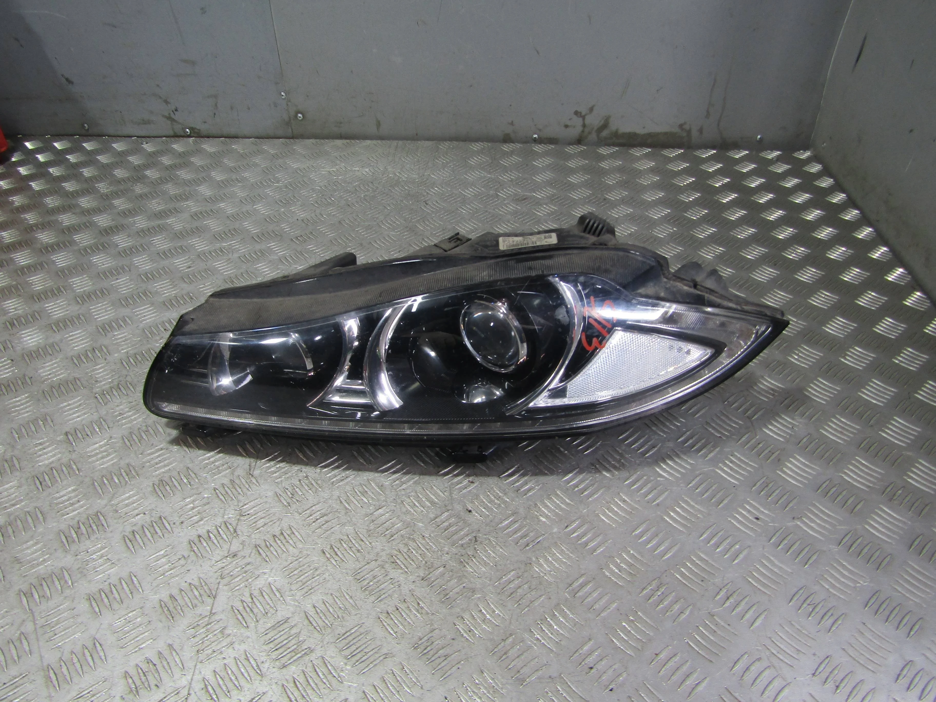 Фара левая JAGUAR XF I рестайлинг (2011—2015)