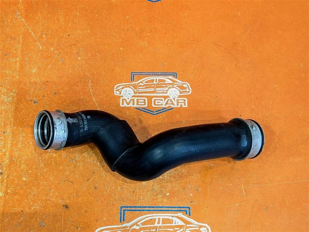 Патрубок интеркулера Mercedes-Benz