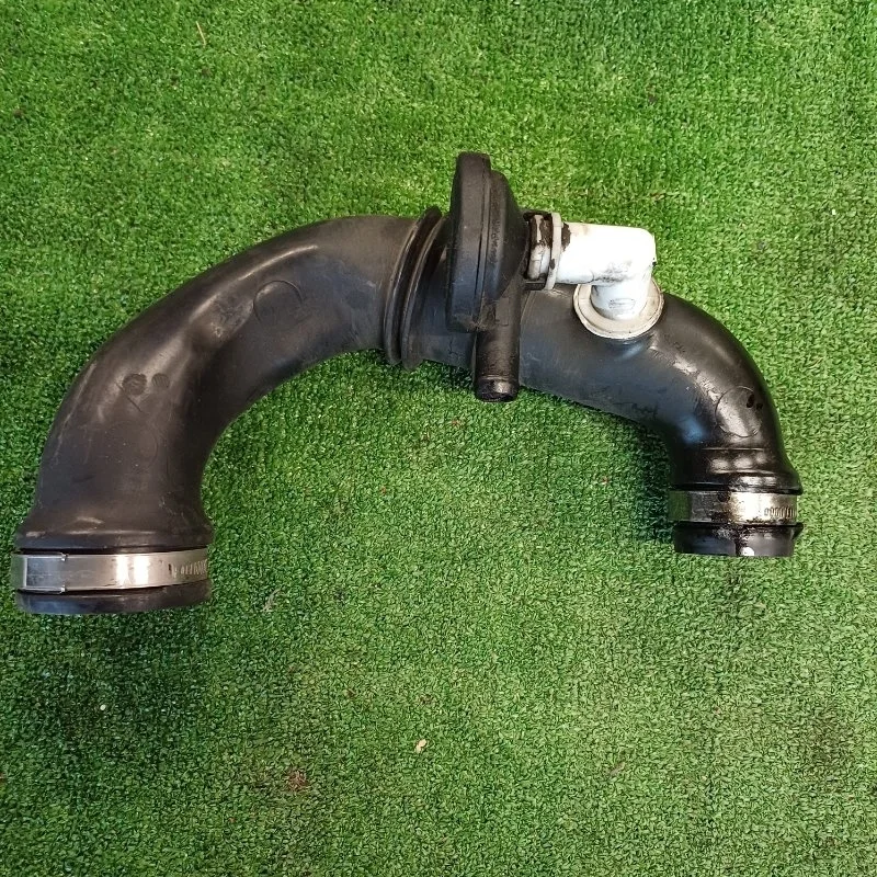 Патрубок турбины Renault Logan