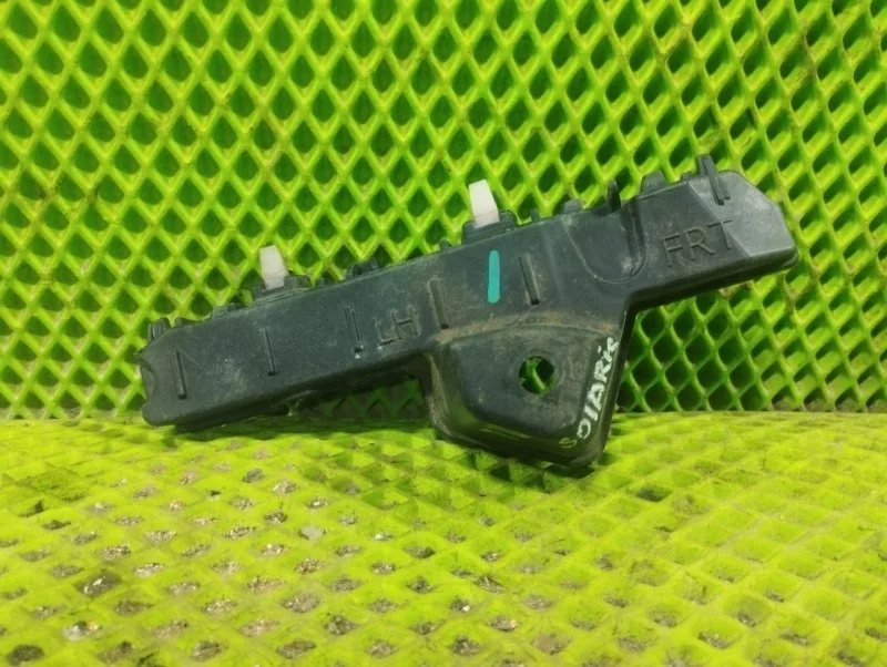 Кронштейн переднего бампера левый Hyundai Solaris 2 2017 86513H5000 СЕДАН G4LC