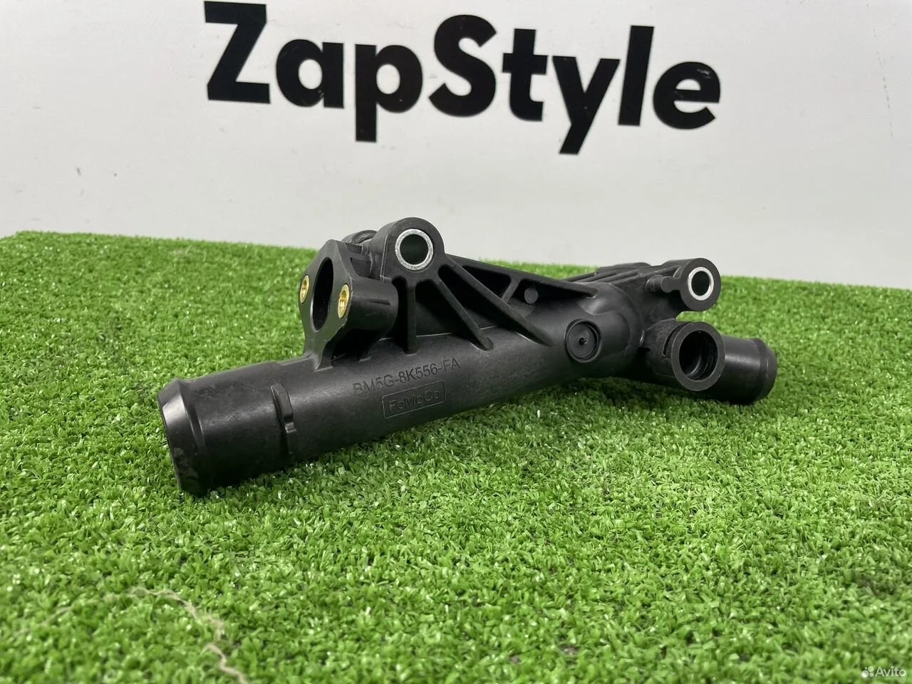 Тройник системы охлаждения ford kuga 2 volvo