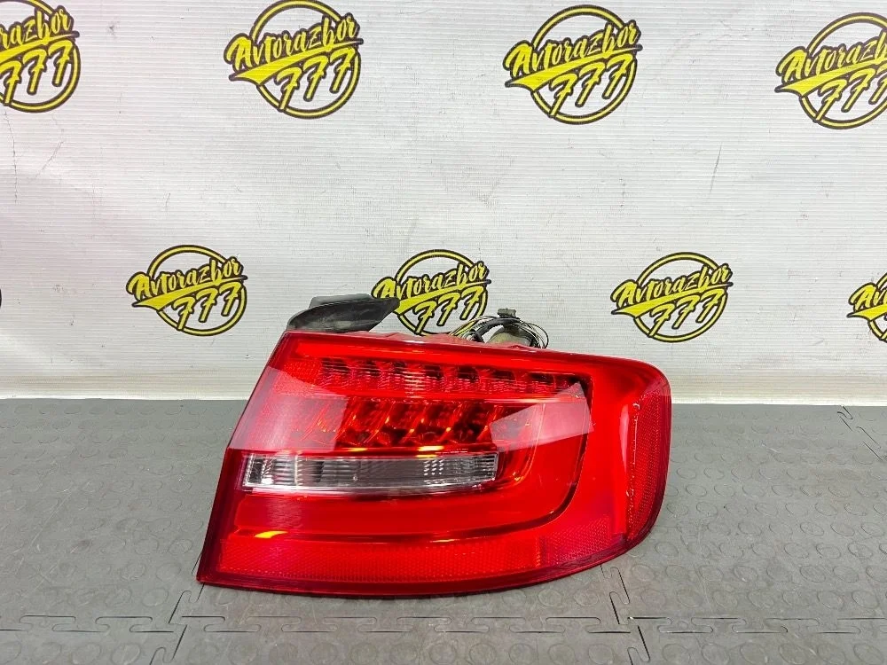 Фонарь задний правый Audi A4 B8 рестайлинг (2011—2015)