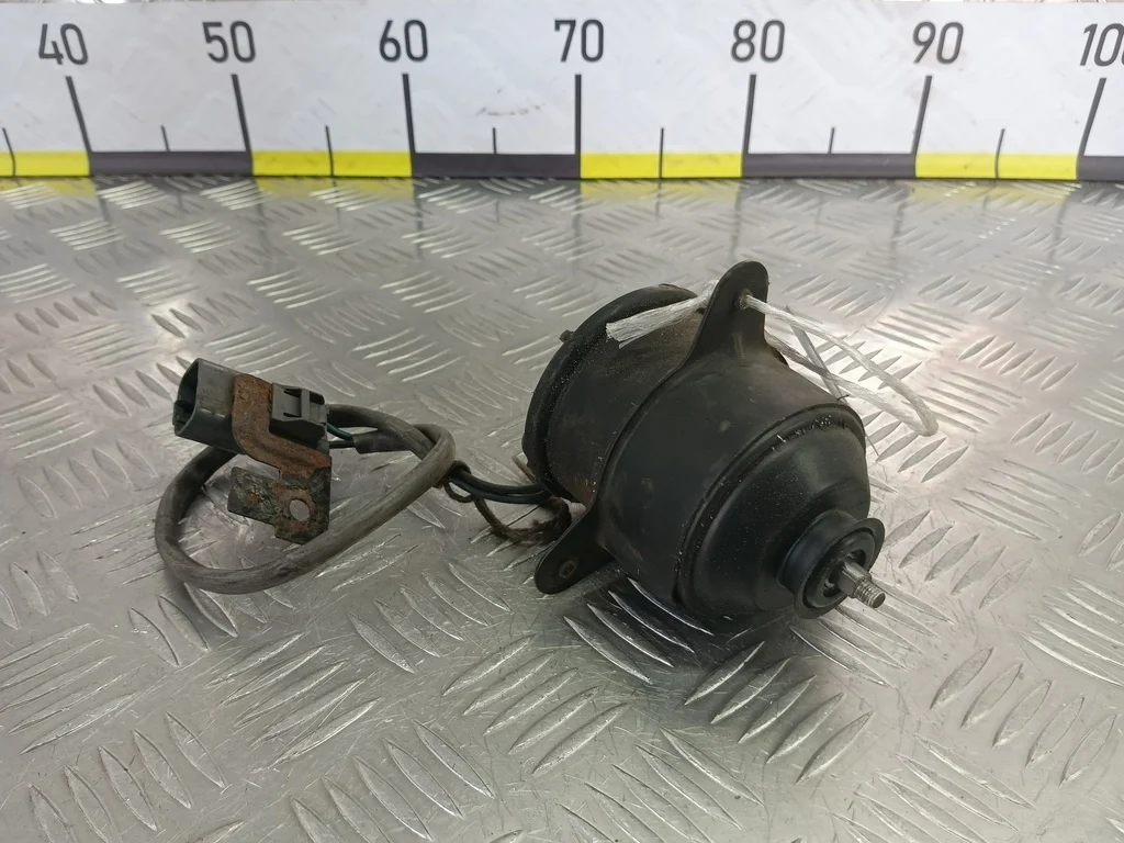 Моторчик вентилятора HONDA CR-V I рестайлинг (199