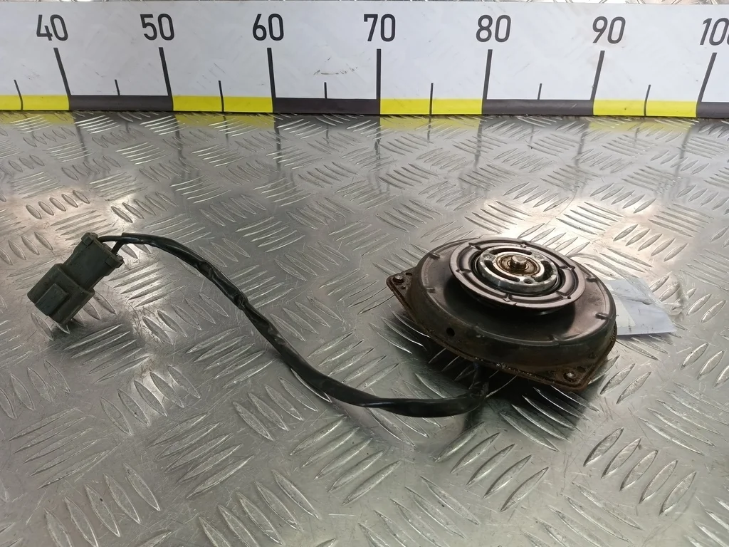 Моторчик вентилятора HONDA CR-V II (2001—2004)