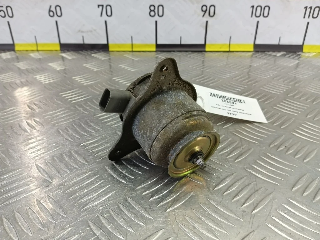 Моторчик вентилятора MITSUBISHI Space Star I рест