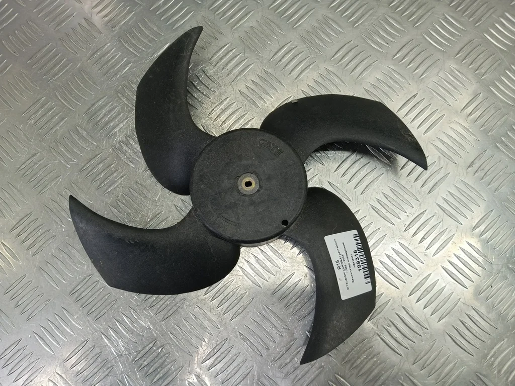 Крыльчатка вентилятора MITSUBISHI CARISMA I реста