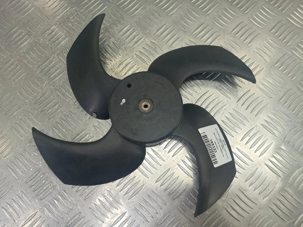 Крыльчатка вентилятора MITSUBISHI Space Star I ре