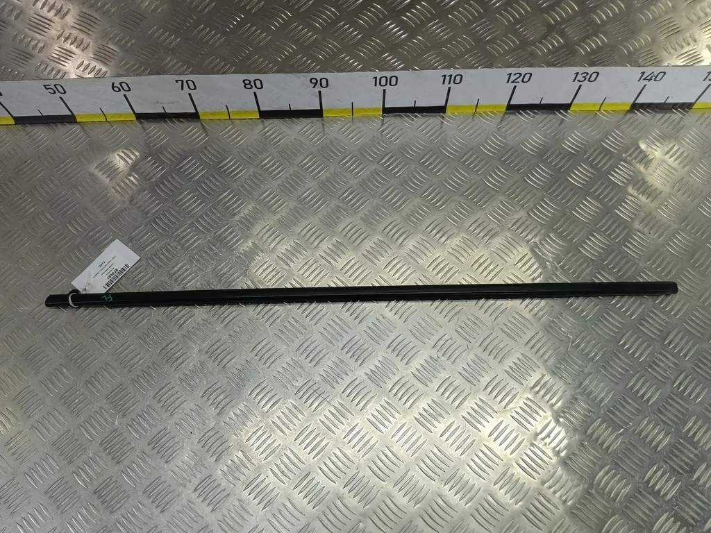 Накладка двери передней SUBARU Tribeca WX (2004—2