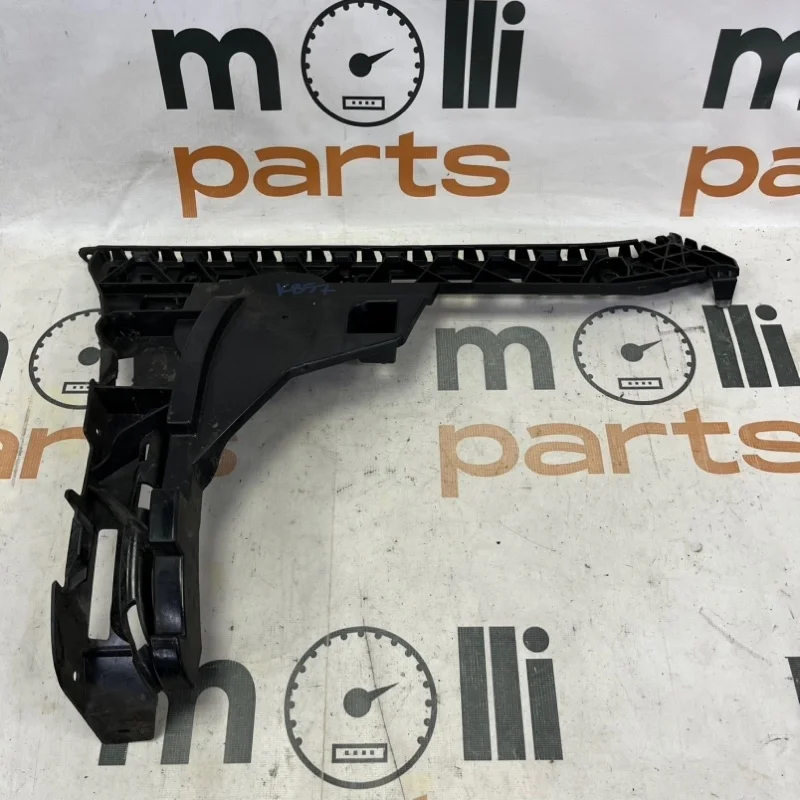 Кронштейн заднего бампера Audi Q5 2018 FY