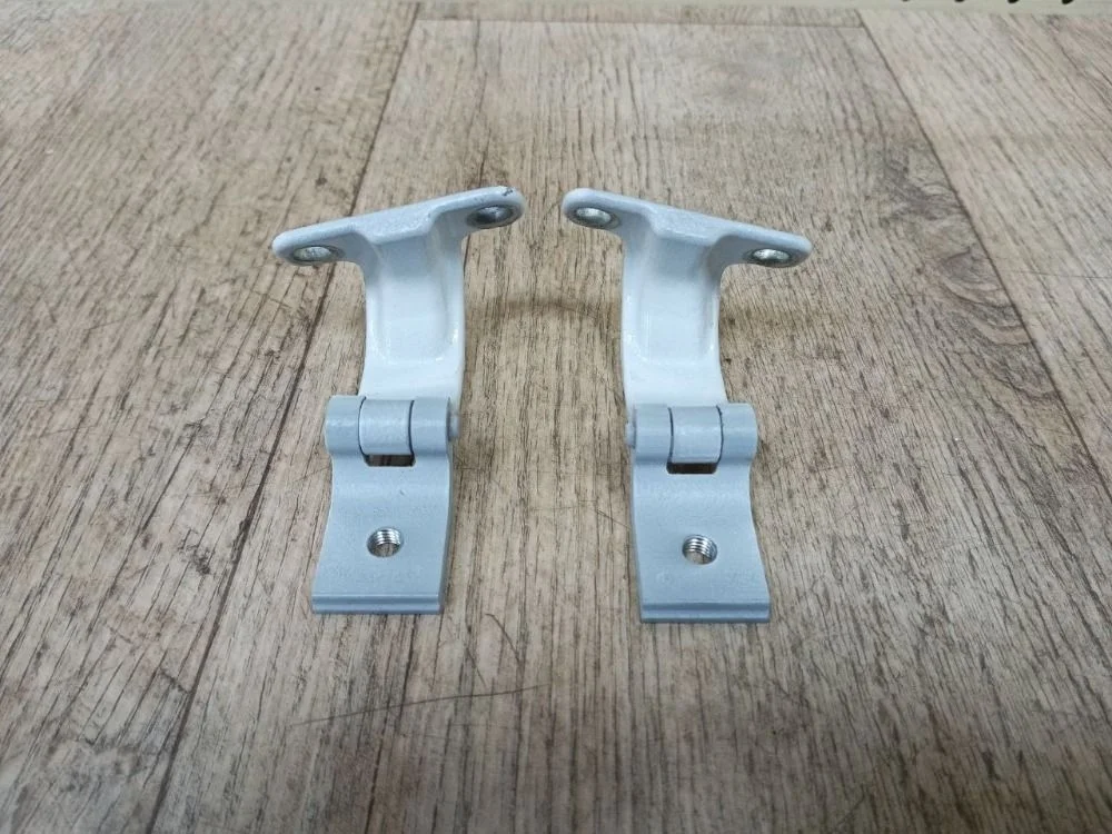 Петля крышки багажника Skoda Rapid I (2012—2017) Rapid I (2012—2017) NH3