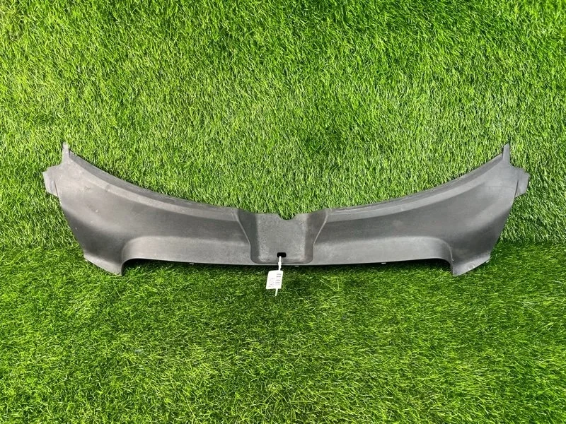 Накладка замка капота Audi A6 2008 4F0807081 C6 BDX 2.8