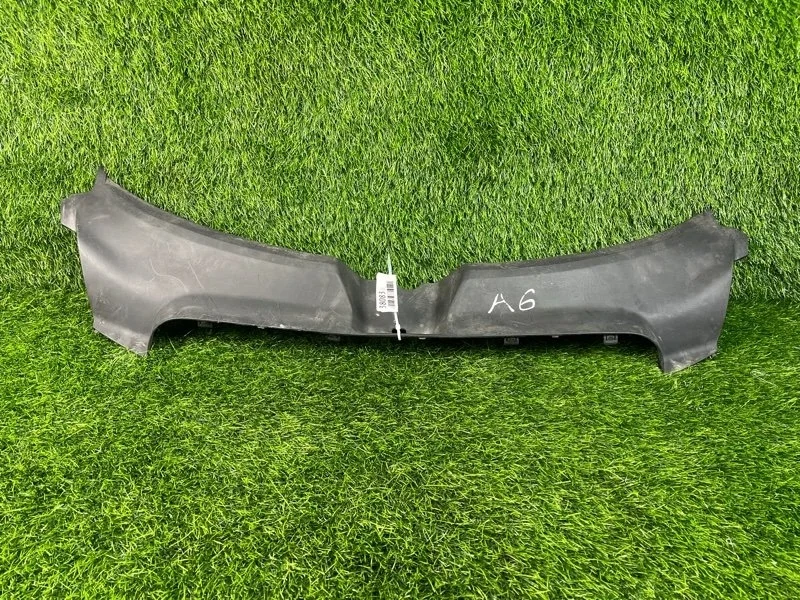 Накладка замка капота Audi A6 2010 4F0807081 C6 CAJ 3.0