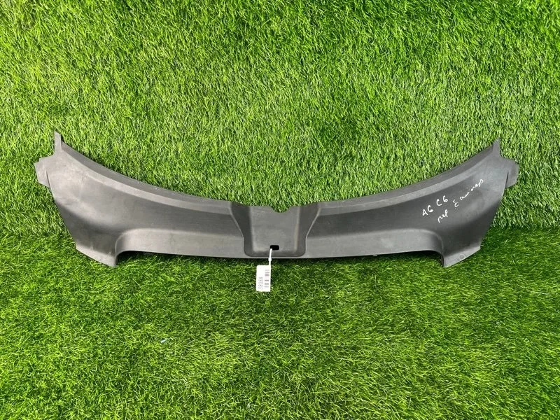 Накладка замка капота Audi A6 2007 4F0807081 C6 AUK 3.2