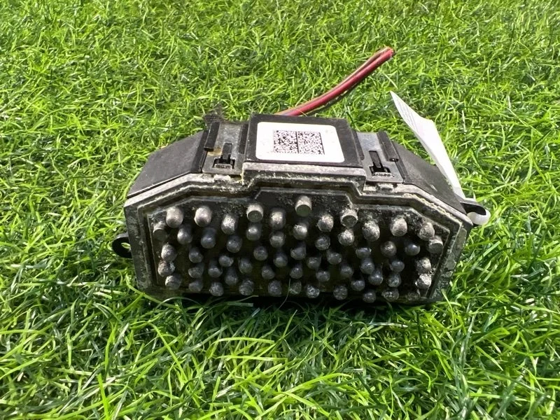 Реостат печки Audi A4 2013 8K0820521 B8 CDN 2.0T