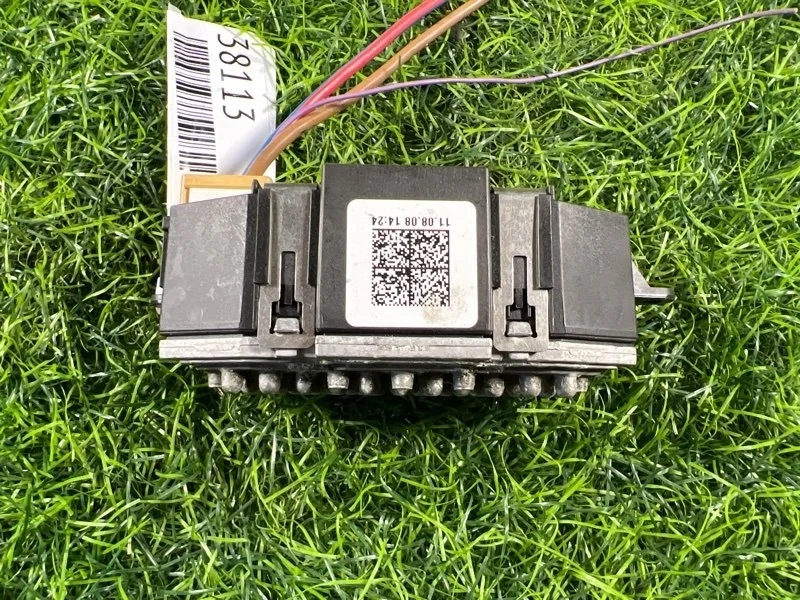 Реостат печки Audi A4 2013 8K0820521 B8 CDN 2.0T