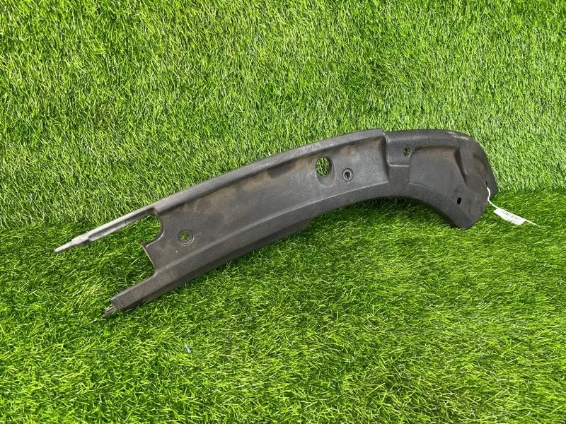 Накладка замка капота Audi TT 2006 8N0860442E 8N BVR 1.8T, передняя правая