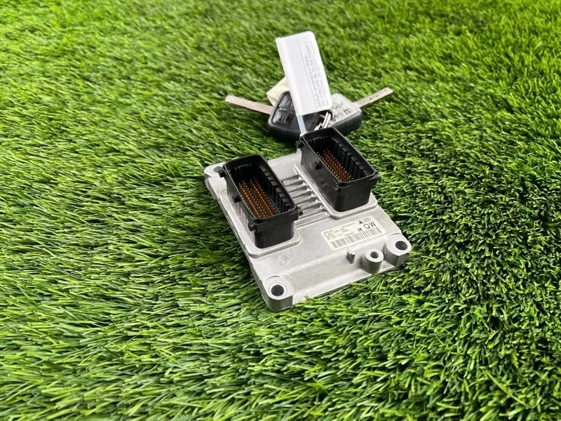 Блок управления двигателя Opel Vectra C 2004 55351519 L35 Z32SE