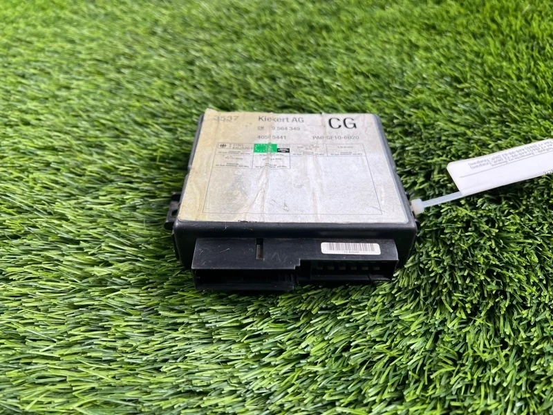 Блок управления центральным замком Opel Vectra B 1998 90564349 F69 X18XE