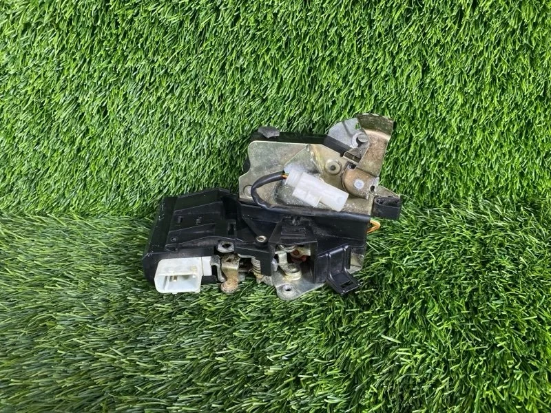 Замок двери BMW 5-Series 2003 8125669 E39, задний левый