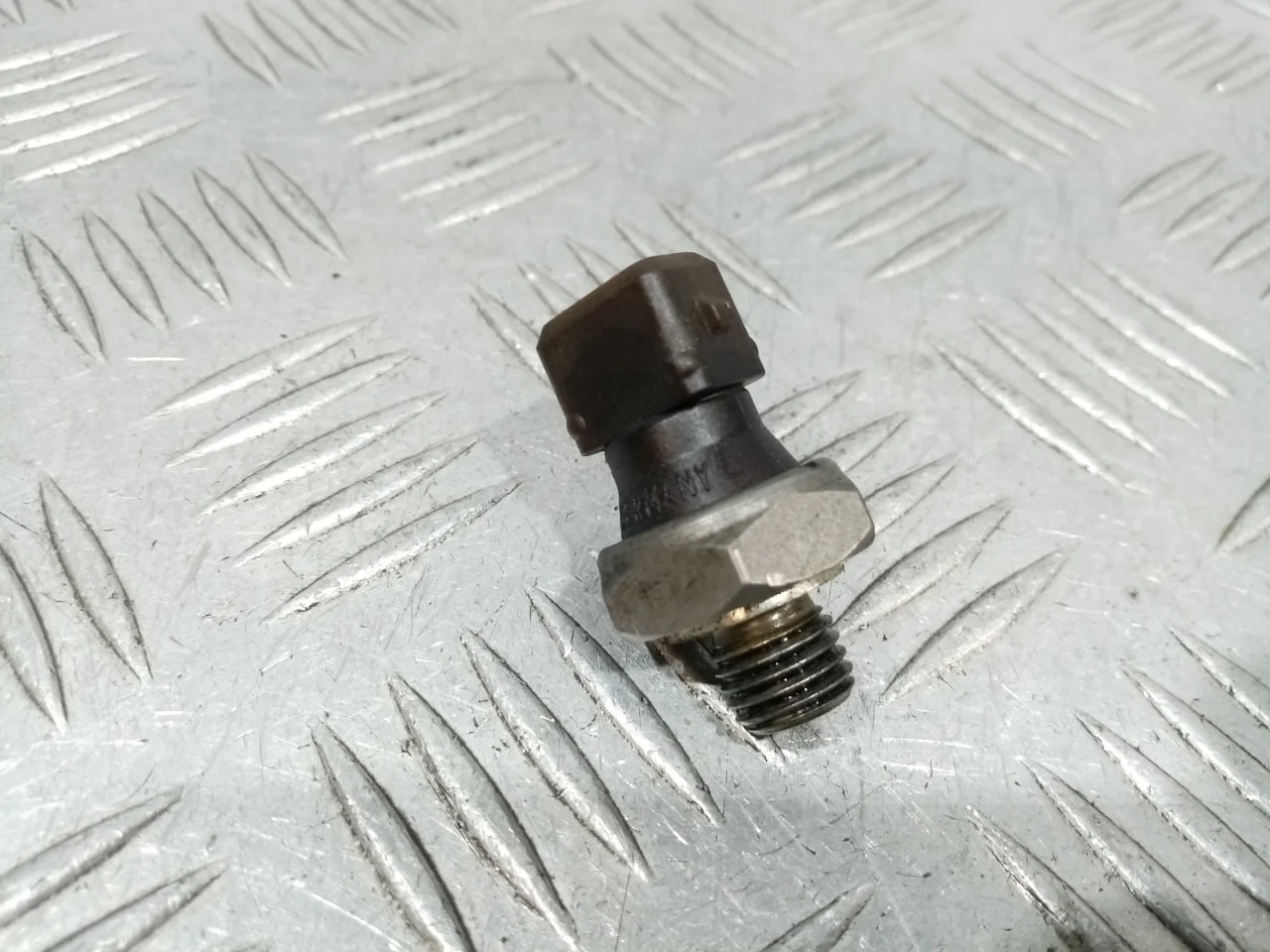 [Б/У] Датчик давления масла [Код: 00625584 ]