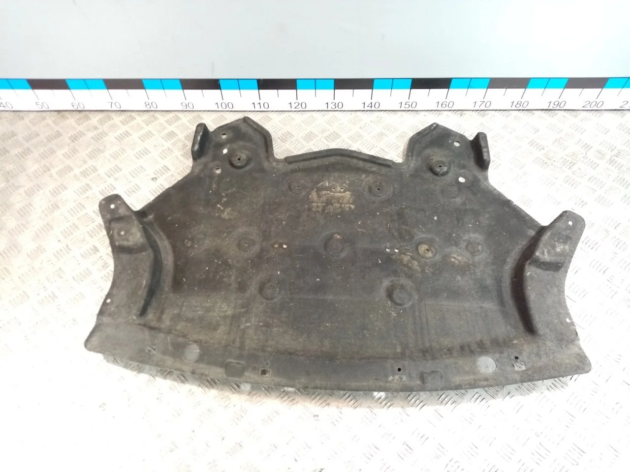 [Б/У] Защита антигравийная F15 F16 [Код: 00625027 ]