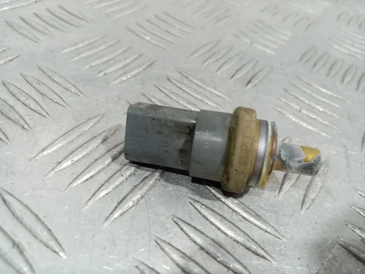 [Б/У] Датчик температуры охлаждающей жидкости [Код: 00622262 ]