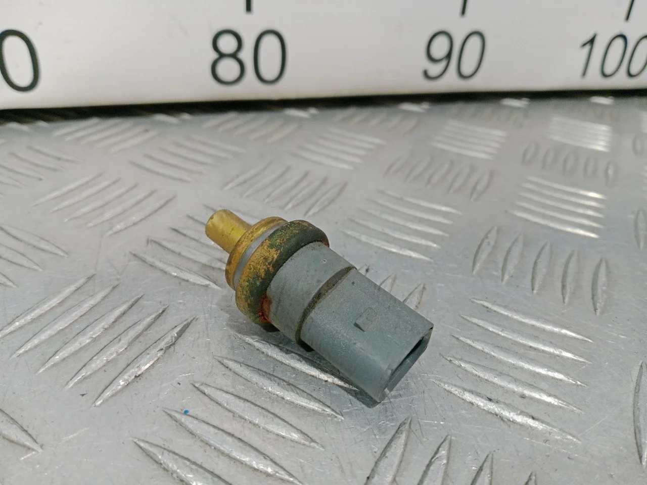 [Б/У] Датчик температуры охлаждающей жидкости [Код: 00623077 ]