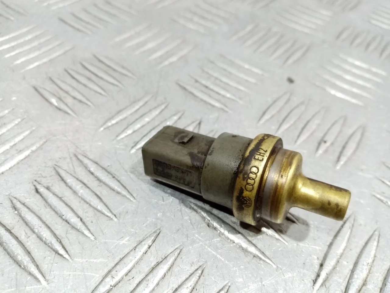 [Б/У] Датчик температуры охлаждающей жидкости [Код: 00624225 ]