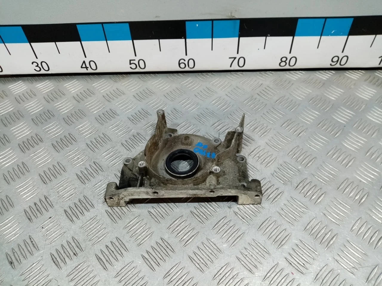 [Б/У] Крышка двигателя передняя [Код: 00623988 ]