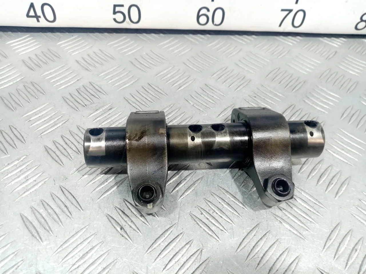 [Б/У] Ось коромысел [Код: 00624388 ]