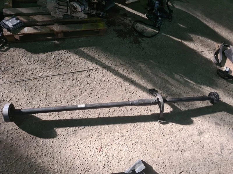 Карданный вал Volkswagen Tiguan 2016