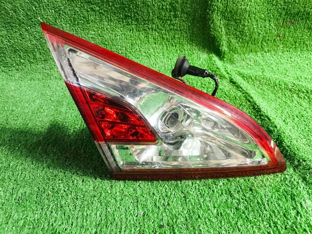 Б.у. фонарь внутренний NISSAN MURANO Z51 NISSAN MURANO Z51