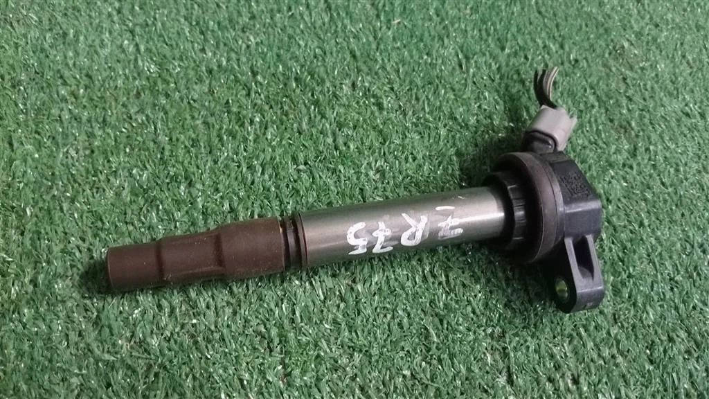 Б.у. катушка зажигания TOYOTA NOAH ZRR70 TOYOTA NOAH ZRR70