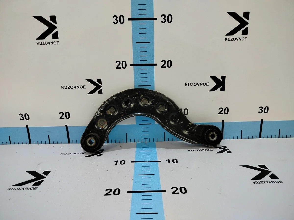 Рычаг Ford Focus 2011 CB8