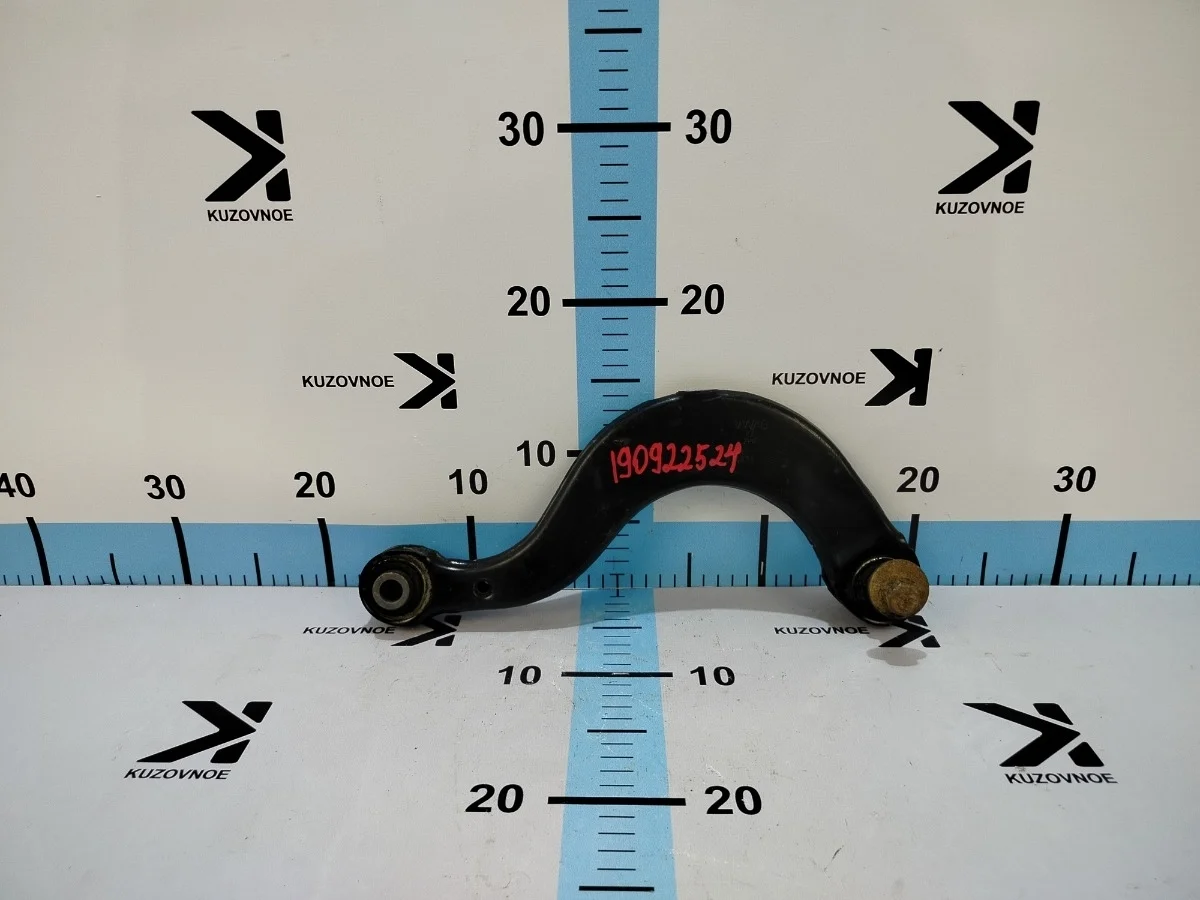 Рычаг верхний Volkswagen Tiguan 2018 Mk