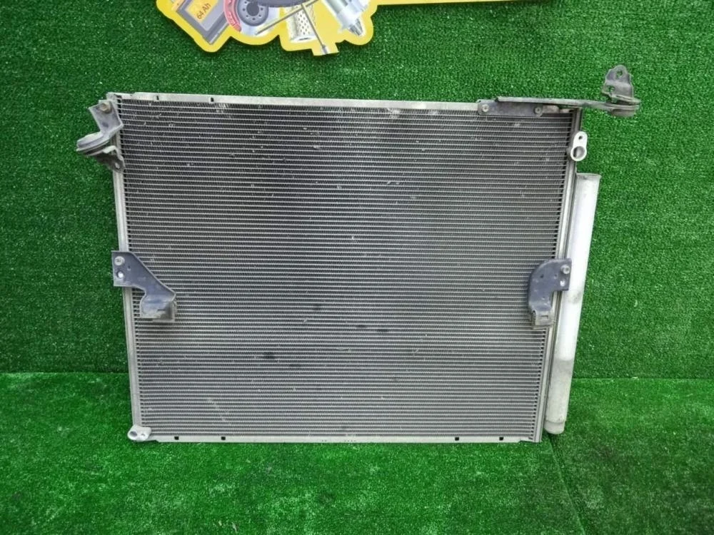 Радиатор кондиционера Toyota Land Cruiser Prado 2012 8846060430 150 1GRFE
