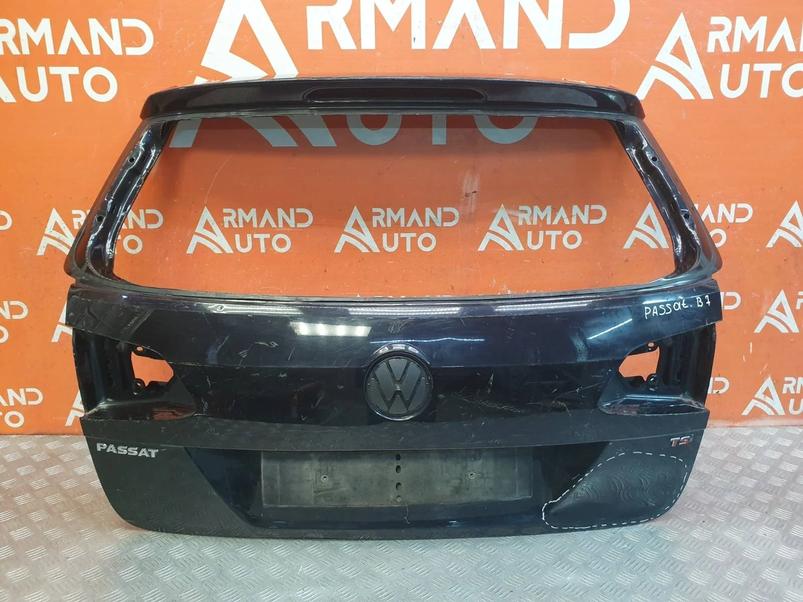 Дверь багажника Volkswagen Passat 2011-2015 B7