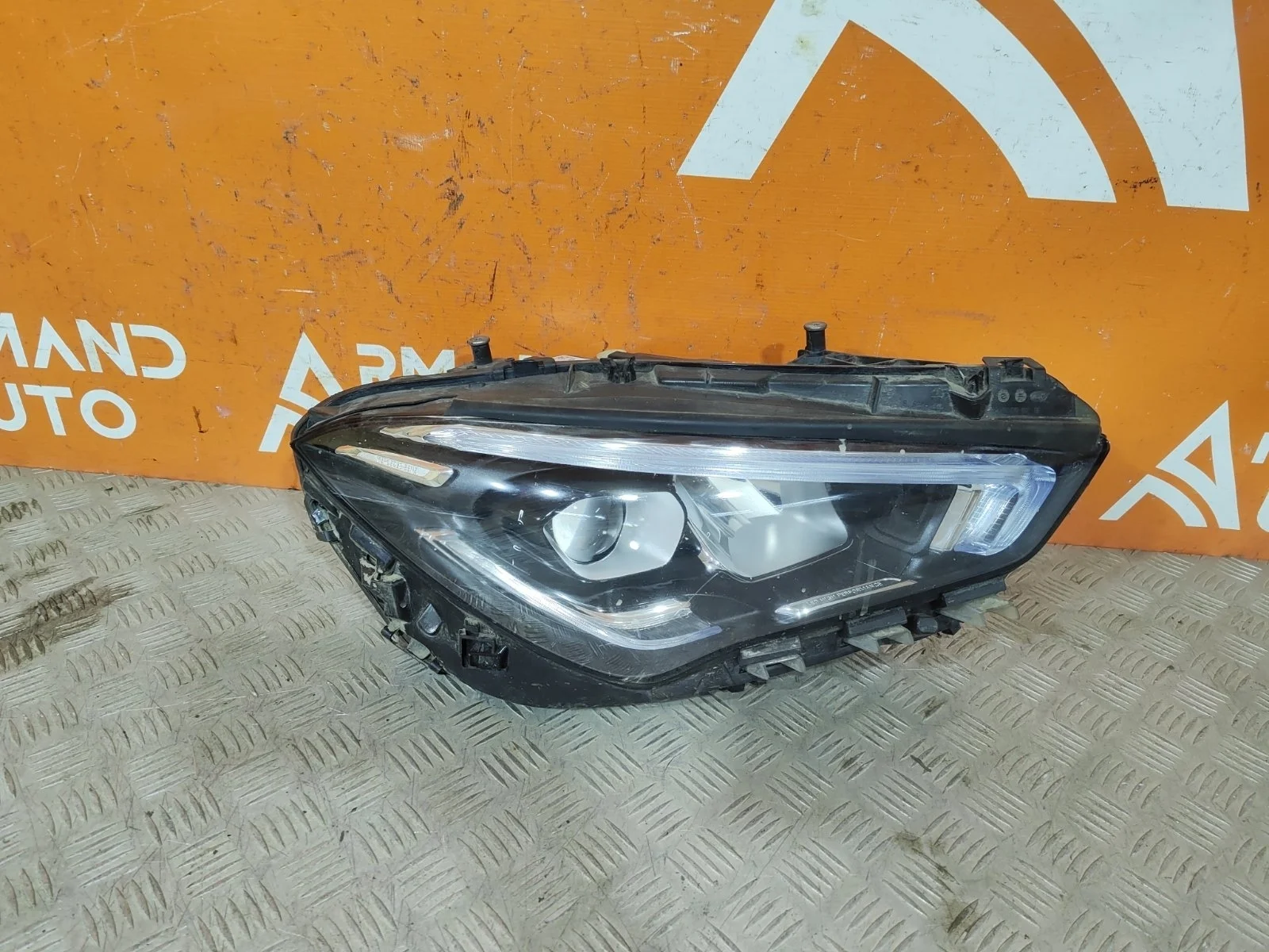 Фара Mercedes CLA-Class 2019-нв C118