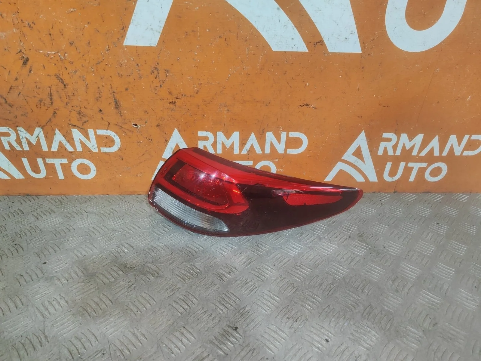 Фонарь внешний Kia Rio 2017-2020 4 FB