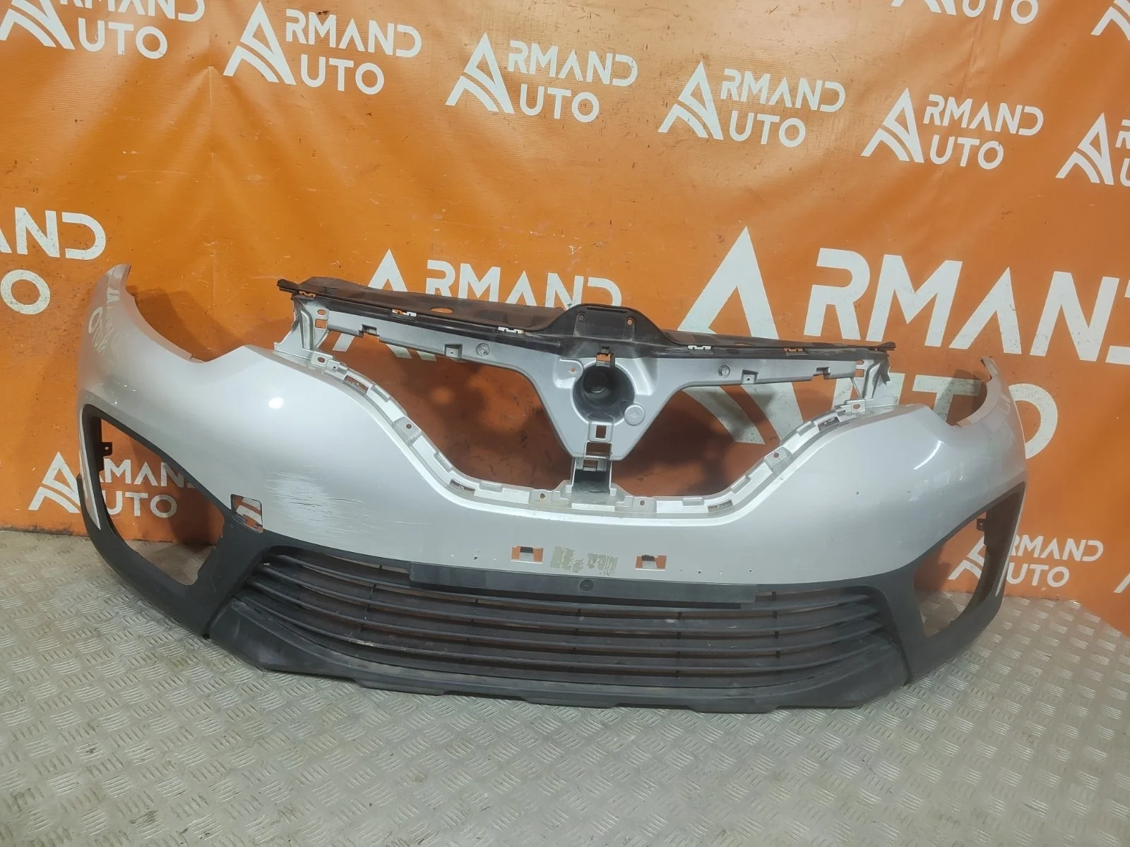 Бампер Renault Kaptur 2016-нв