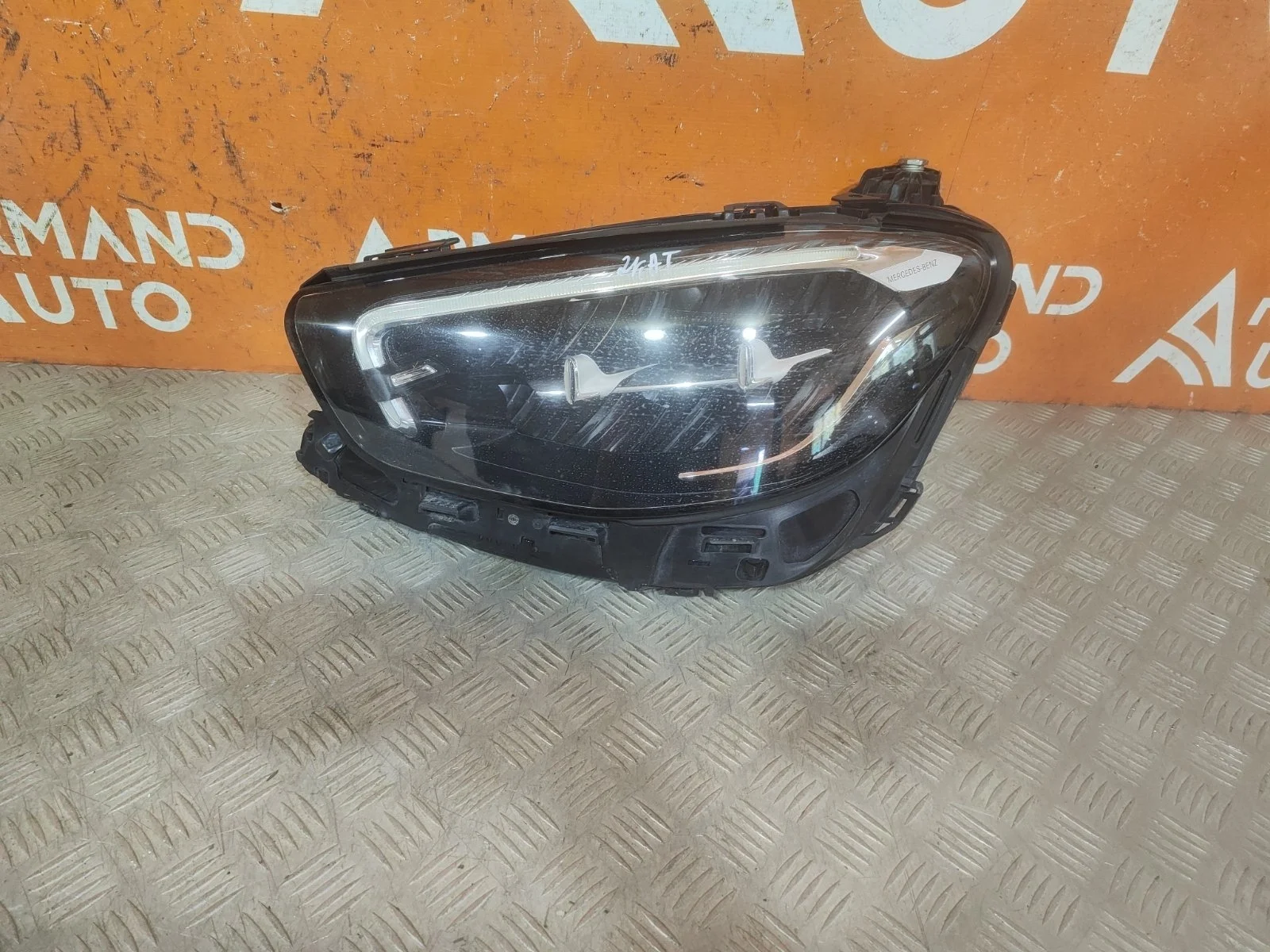 Фара Mercedes -Class 2020-нв W213, S213, C238