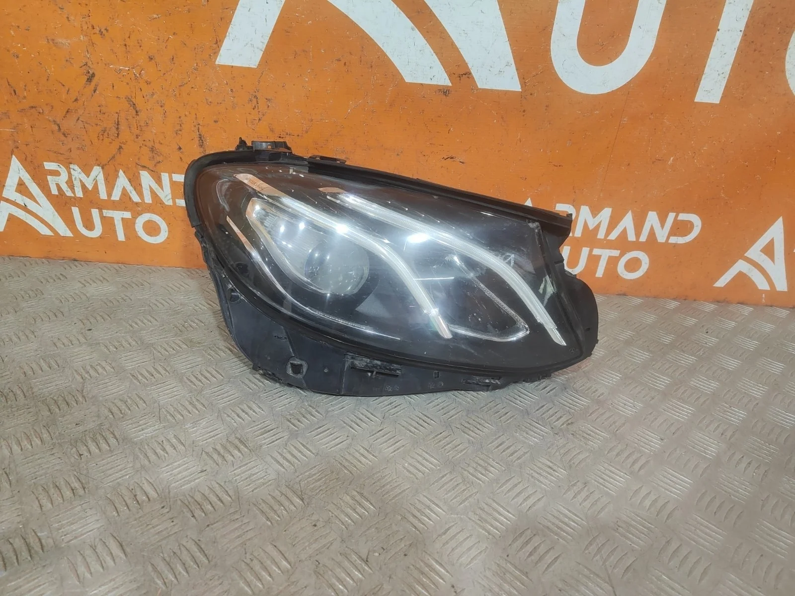 Фара Mercedes -Class 2016-2020 W213, S213, C238