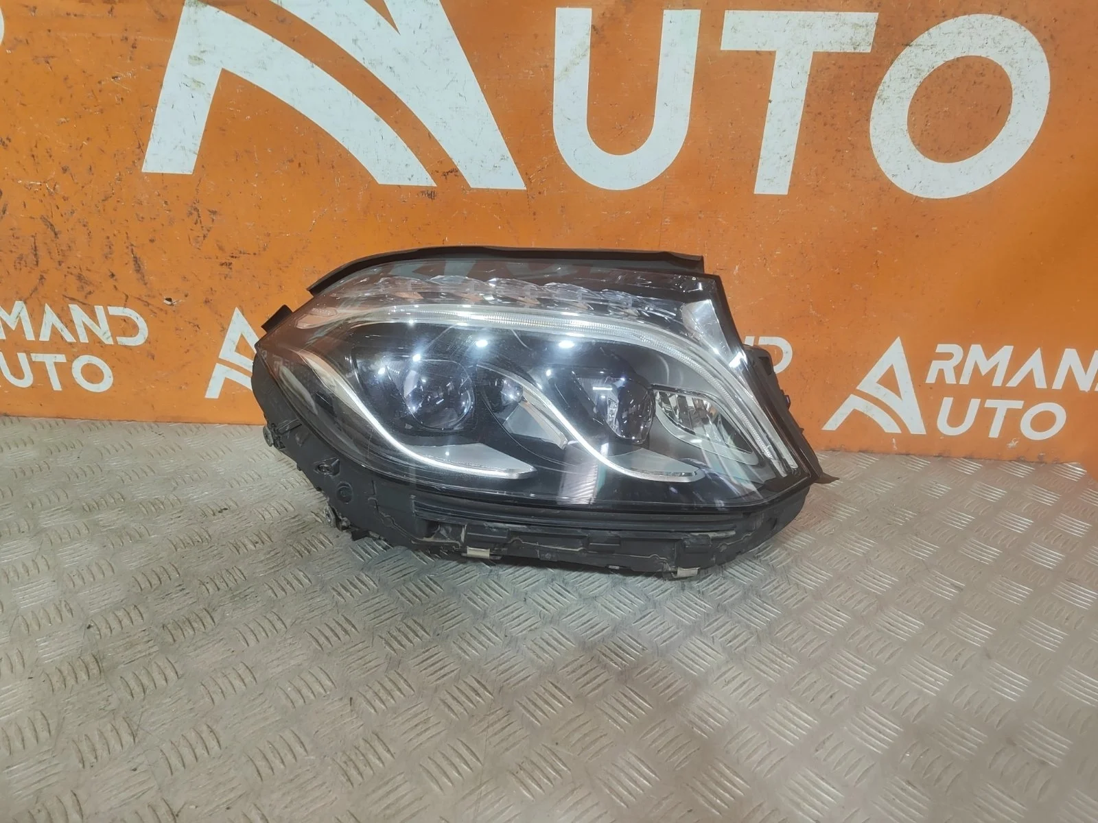 Фара Mercedes GL GLS-Class 2015-2019 X166