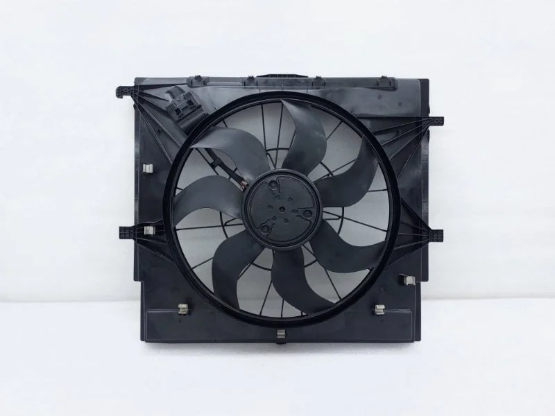 Вентилятор радиатора Mercedes-Benz V-Class 2018 W447