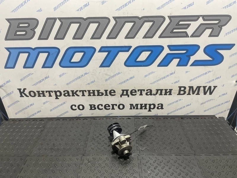 Помпа BMW M3 11517838201 E92 S65